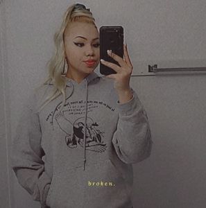 Meet your Posher, Latisha